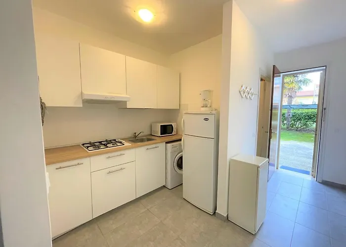 Διαμέρισμα Modern Flat With Outdoor Space *