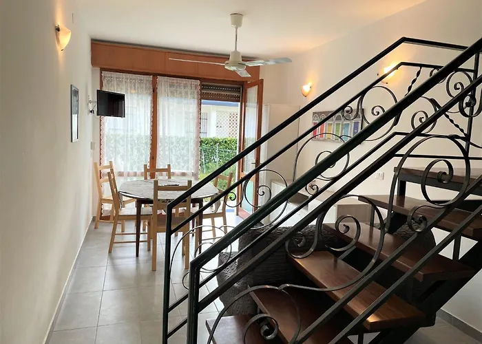 Modern Flat With Outdoor Space