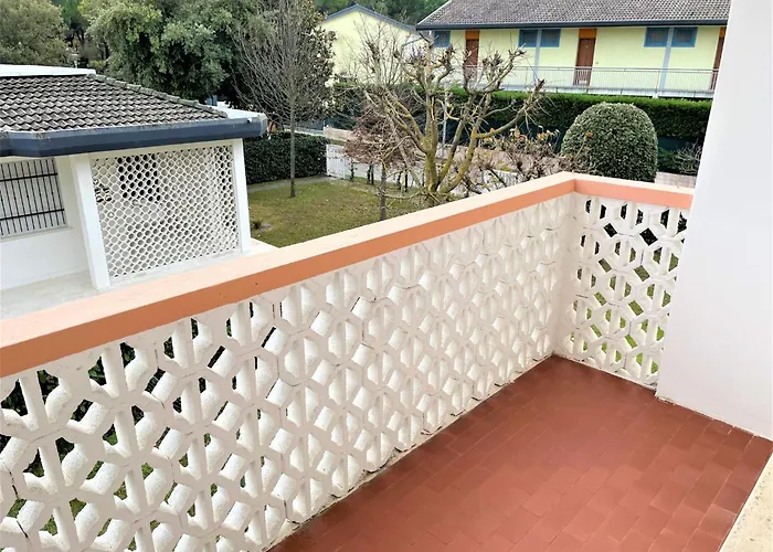 Modern Flat With Outdoor Space