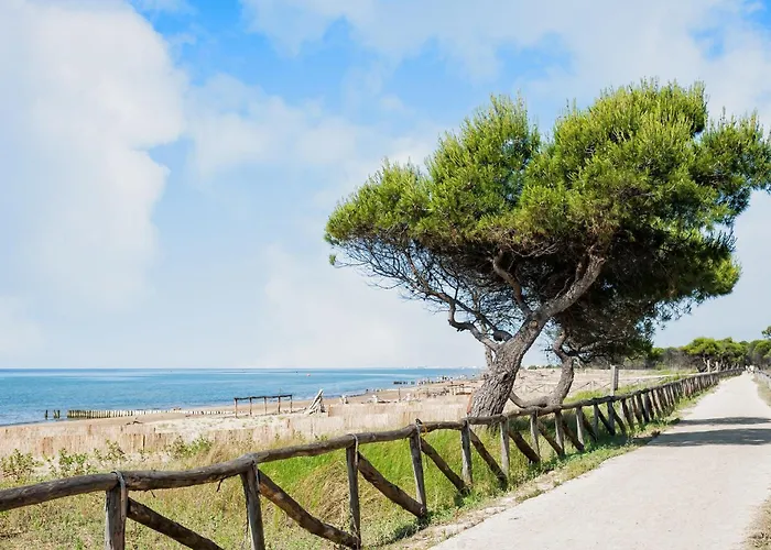 Διαμέρισμα Modern Flat With Outdoor Space
