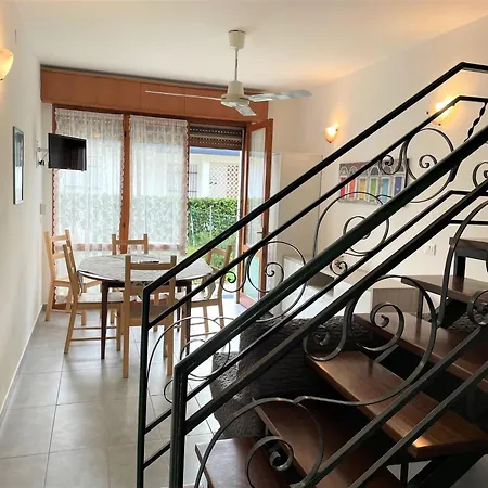 Modern Flat With Outdoor Space