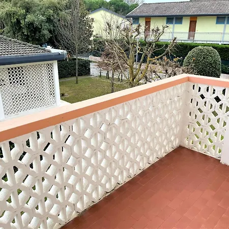 Modern Flat With Outdoor Space